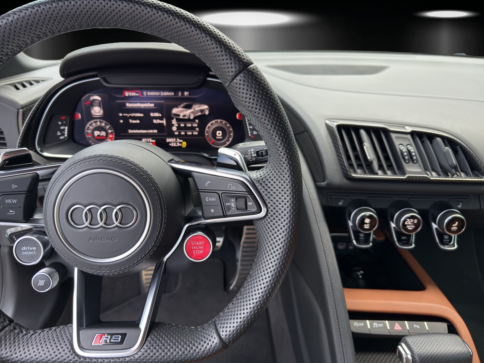 AUDI R8 Spyder performance S-Tronic-image-10