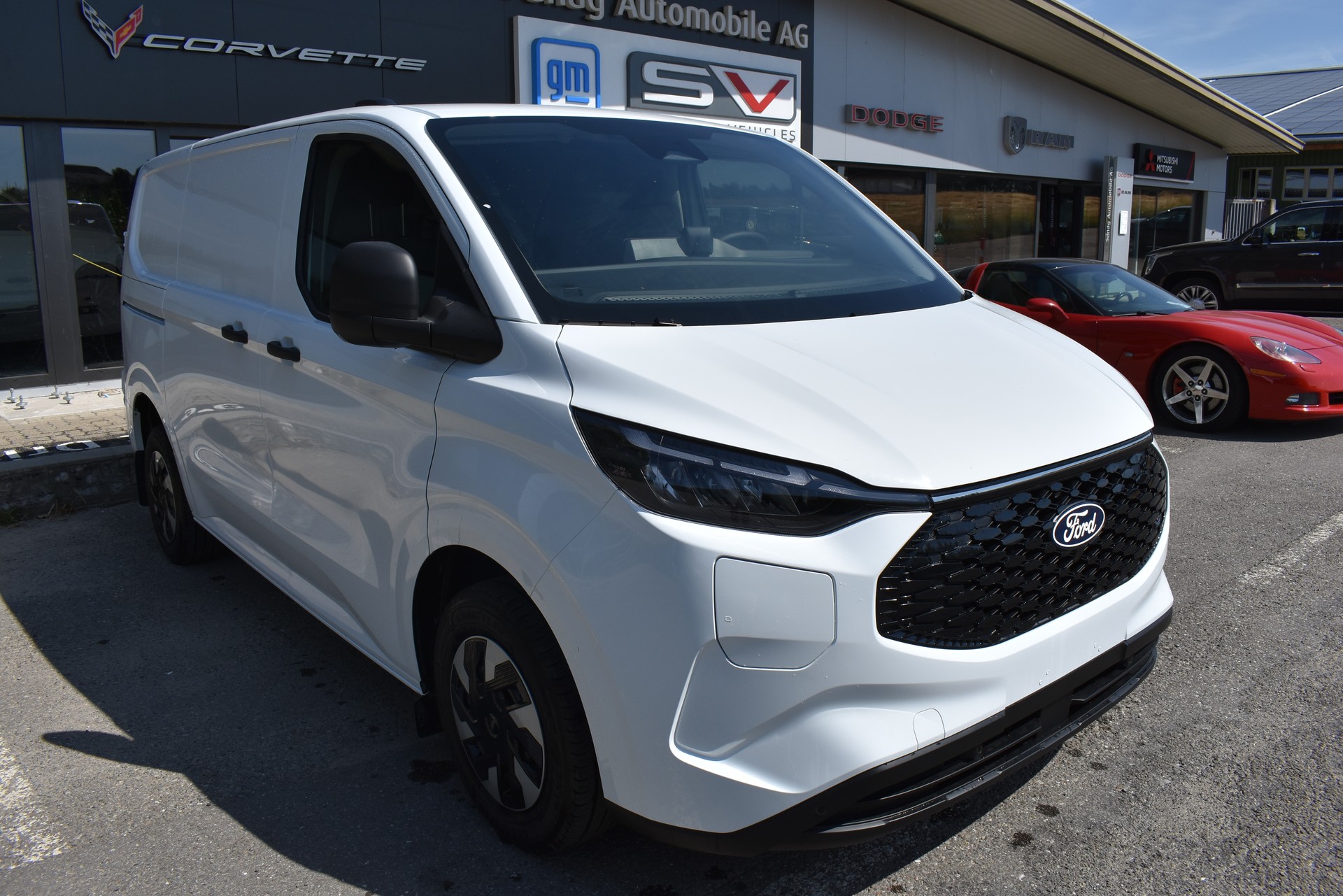 FORD E-Transit C Van 320 L1 Trend 83kWh-image-3