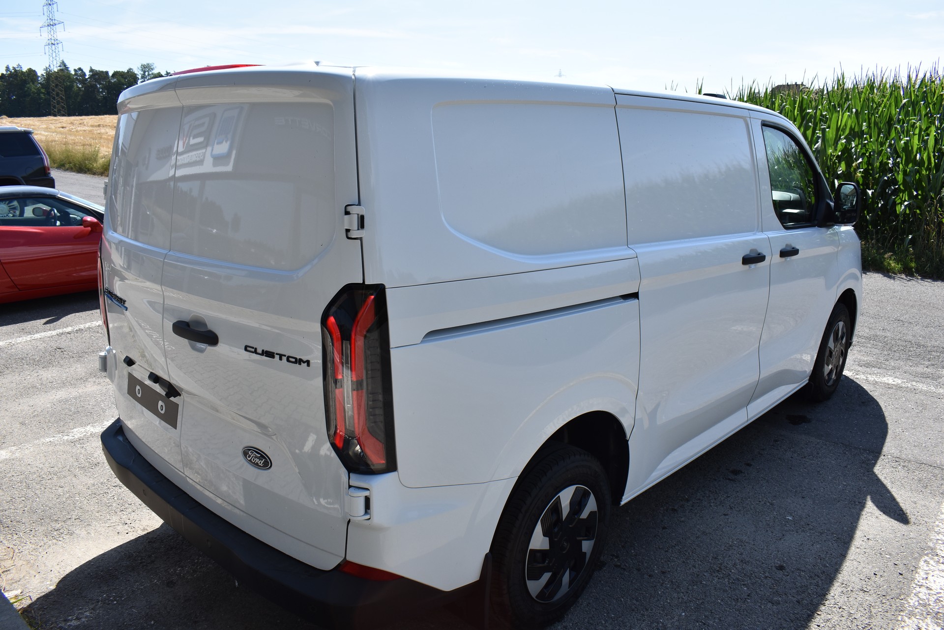 FORD E-Transit C Van 320 L1 Trend 83kWh-image-6