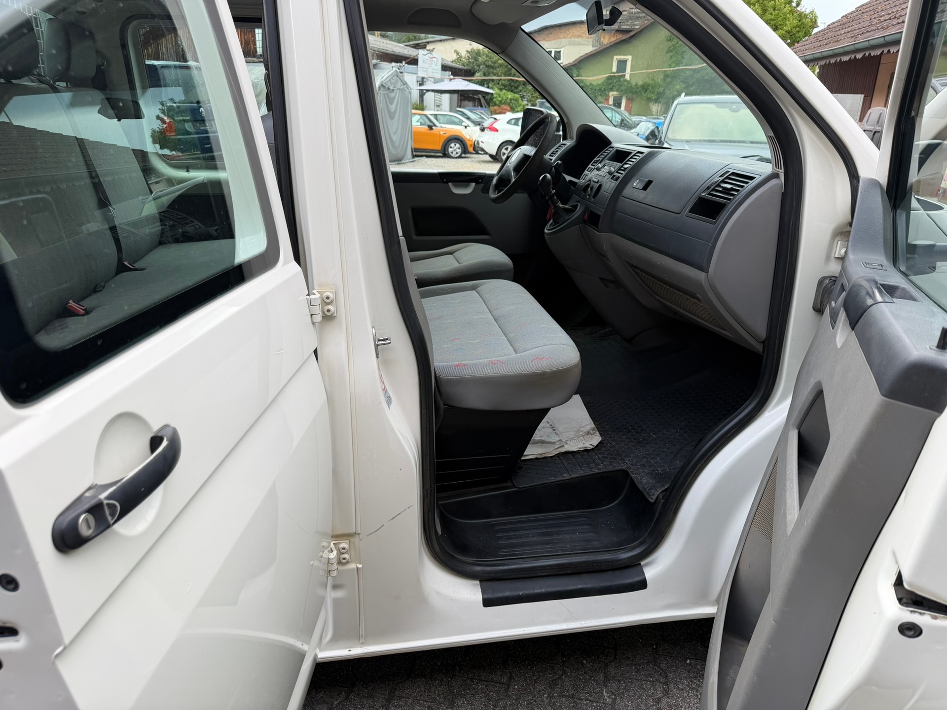 VW T5 2.5 TDI PD 4MOTION-image-8