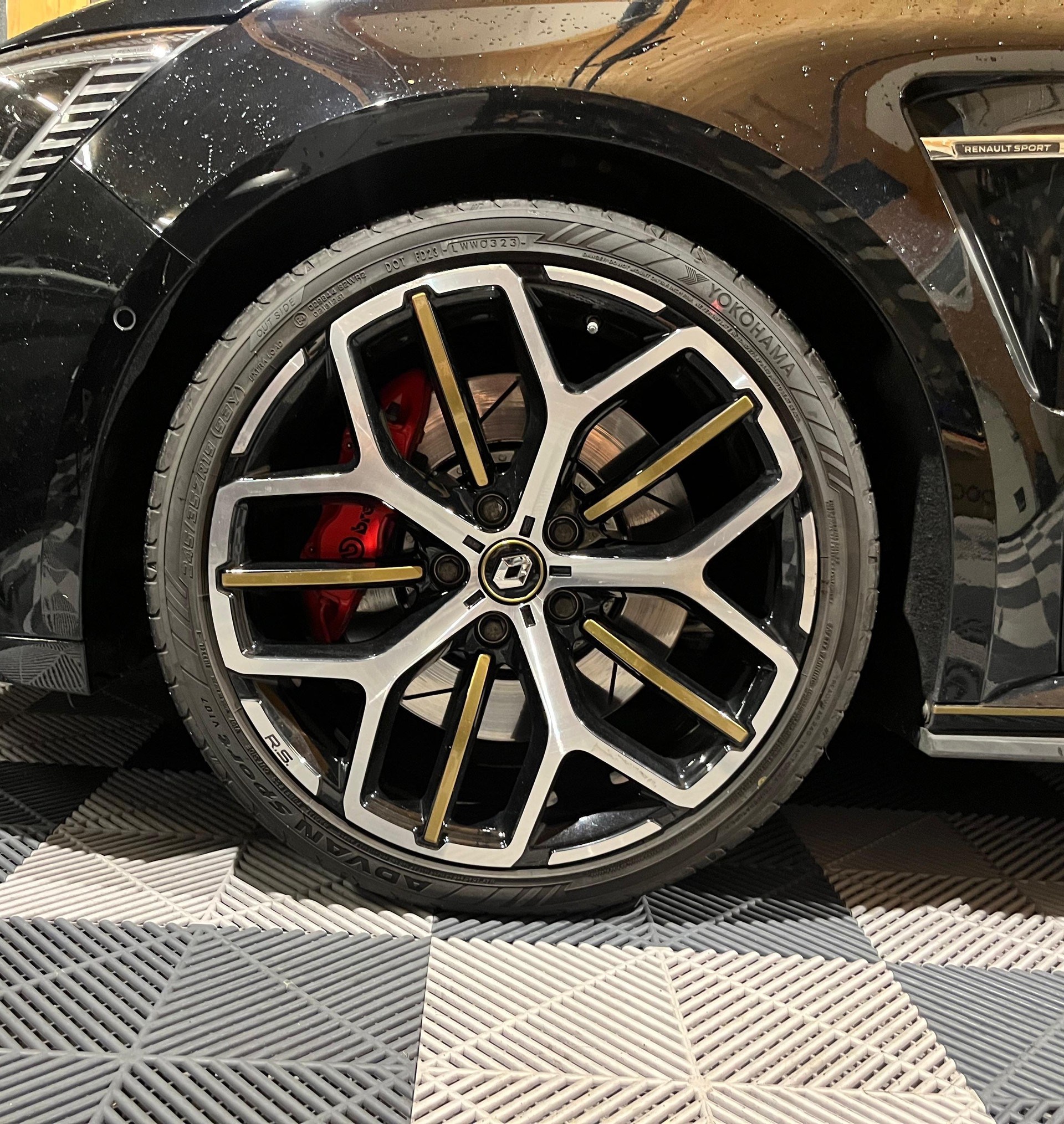RENAULT Mégane Trophy 300 EDC-image-22