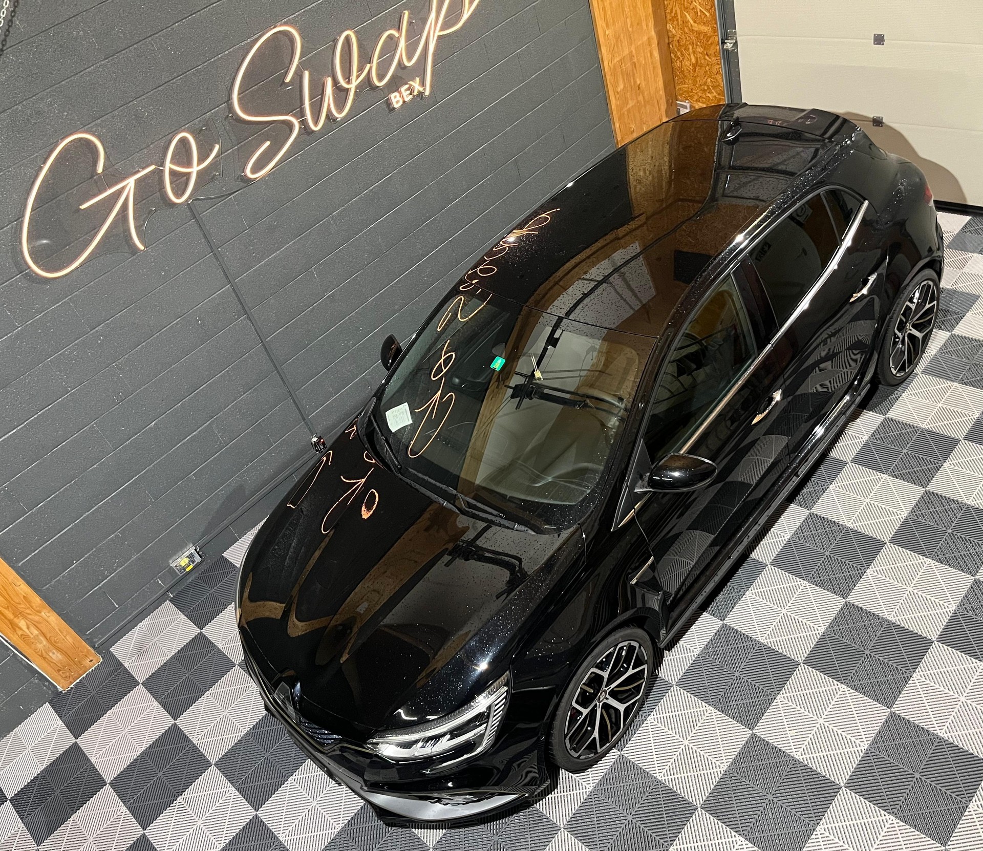 RENAULT Mégane Trophy 300 EDC-image-5