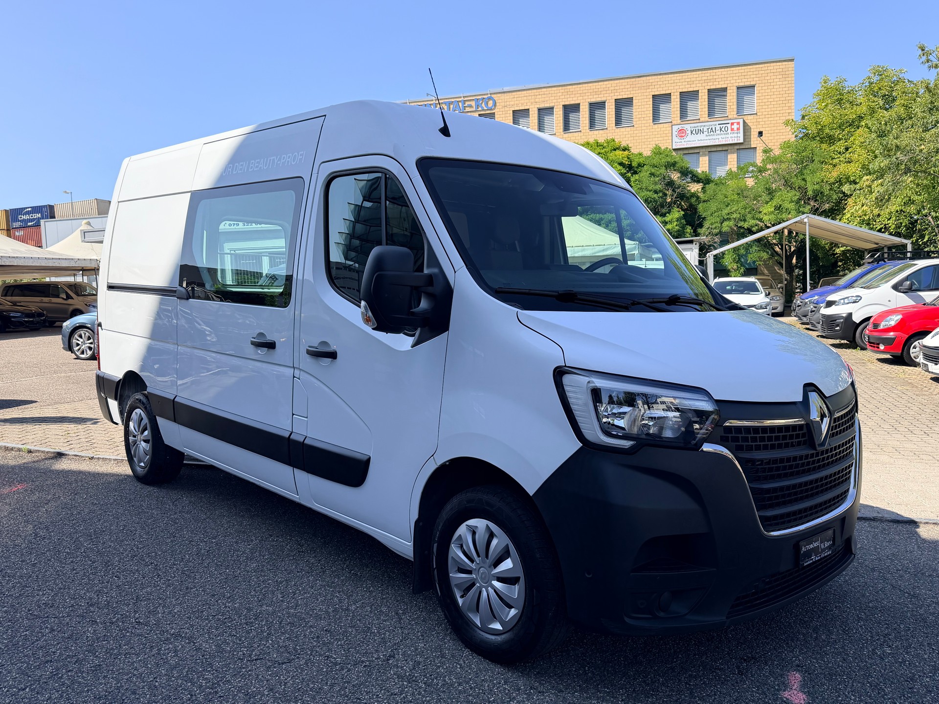 RENAULT Master T35 2.3dCi 135 L2H2