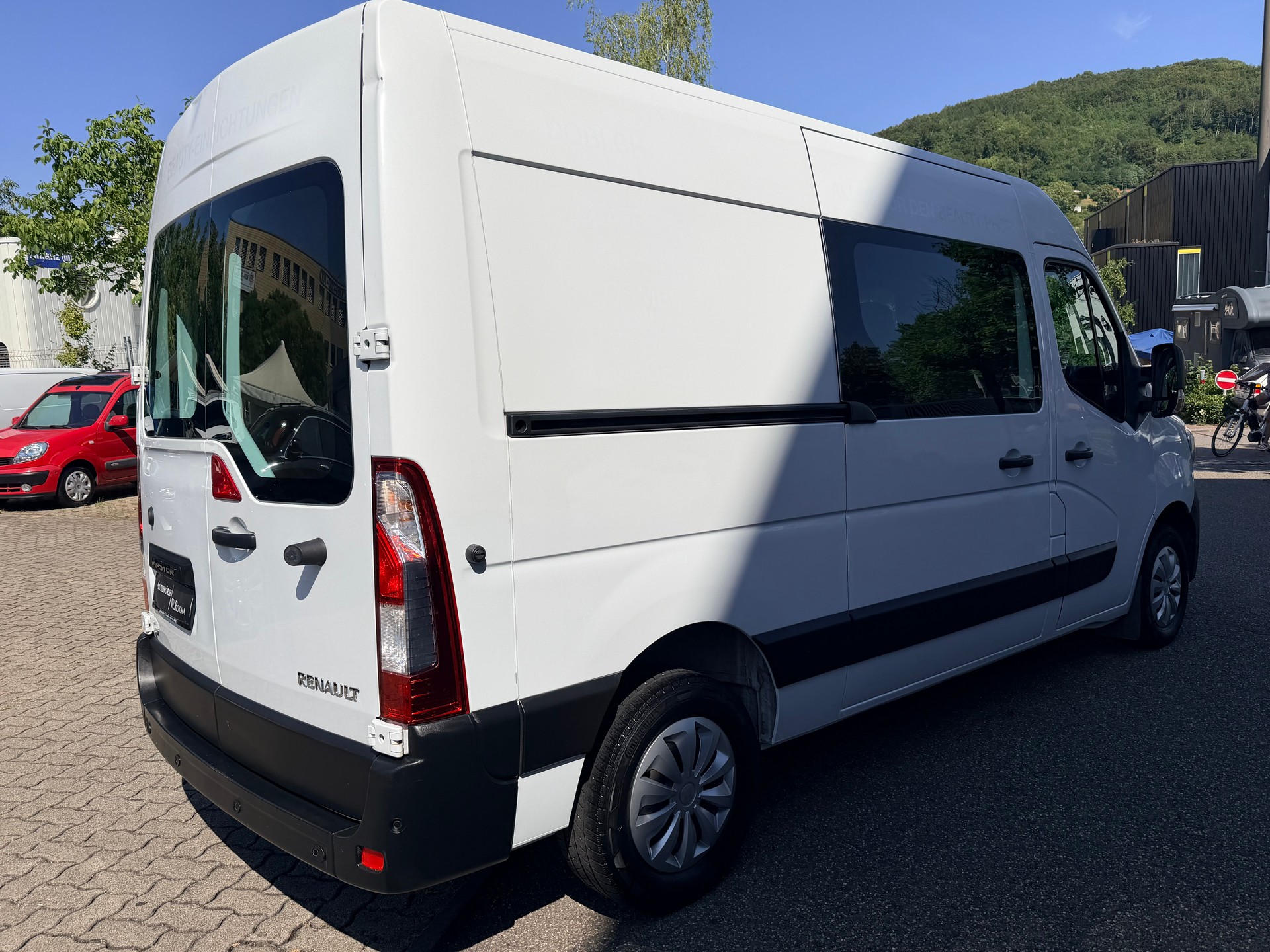 RENAULT Master T35 2.3dCi 135 L2H2-showroom-element-2