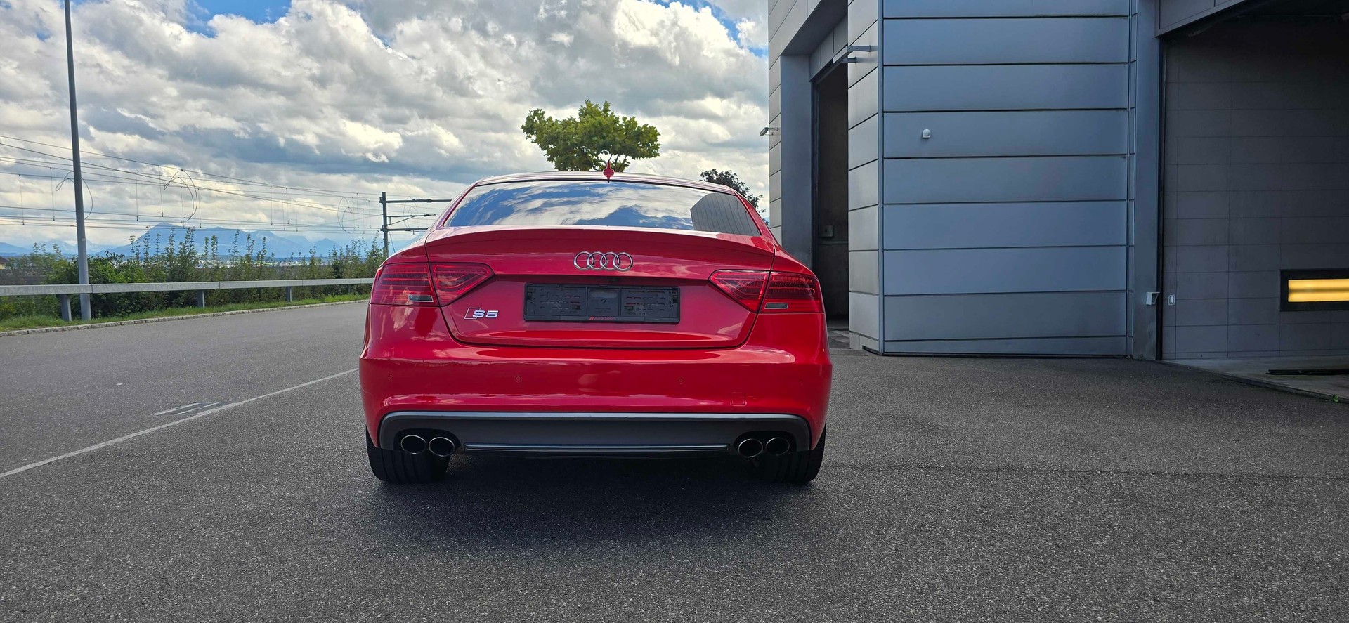 AUDI 3.0 V6 TFSI quattro S-Tronic-image-4