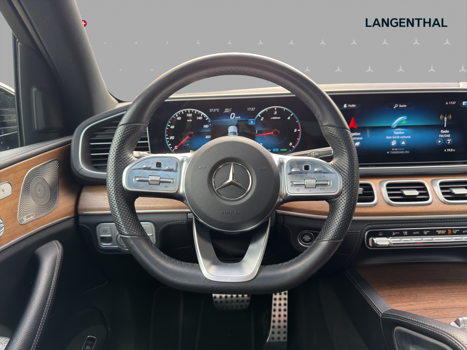 MERCEDES-BENZ GLE 300 d 4Matic AMG Line 9G-Tronic-image-9