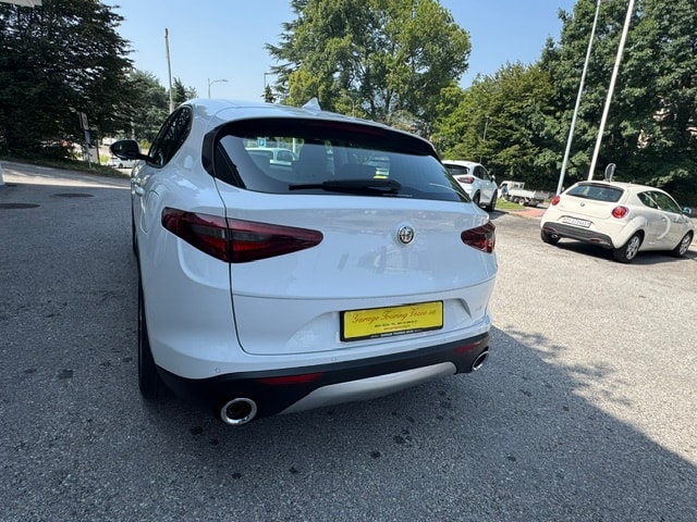 ALFA ROMEO Stelvio 2.0 Super Q4 Automatic-image-4