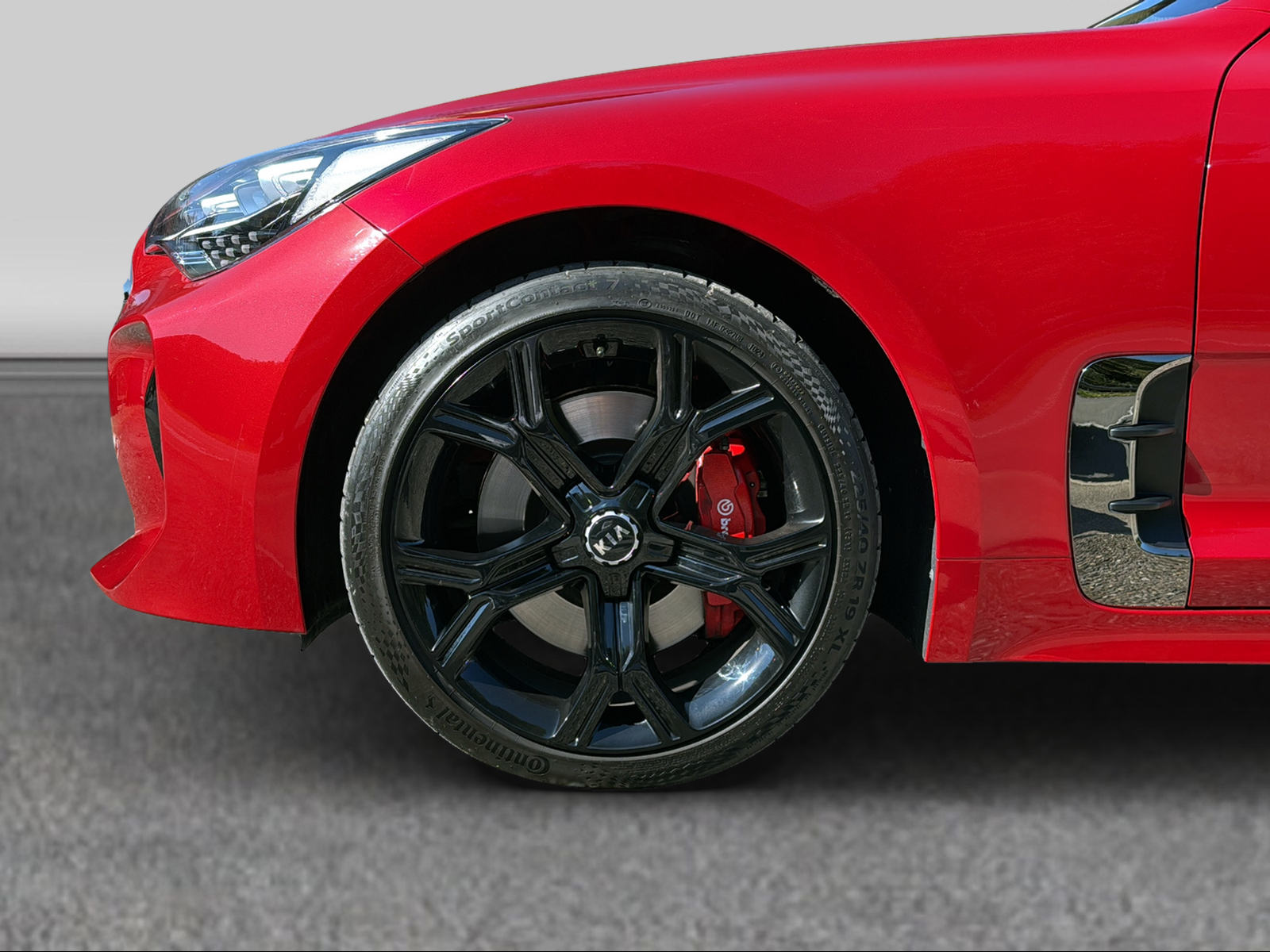 KIA Stinger 3.3 T-GDi GT Automat AWD-showroom-element-3