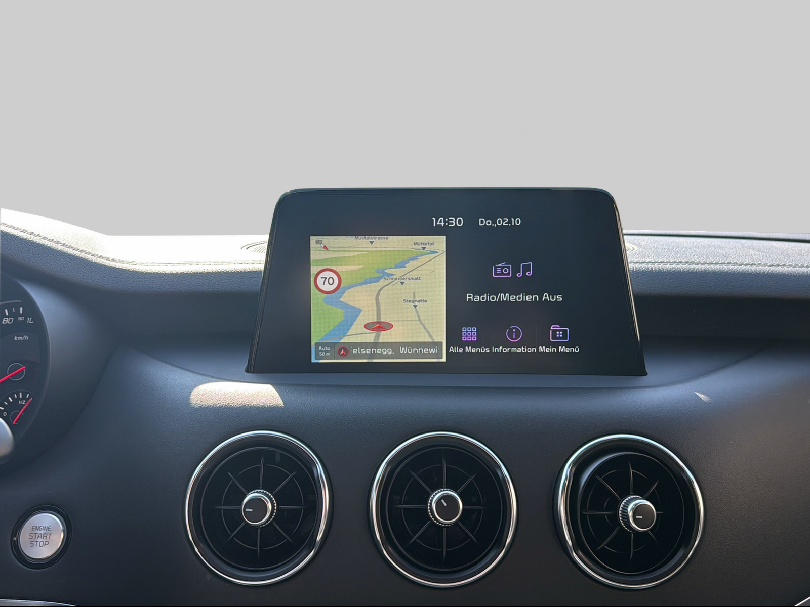 KIA Stinger 3.3 T-GDi GT Automat AWD-image-9