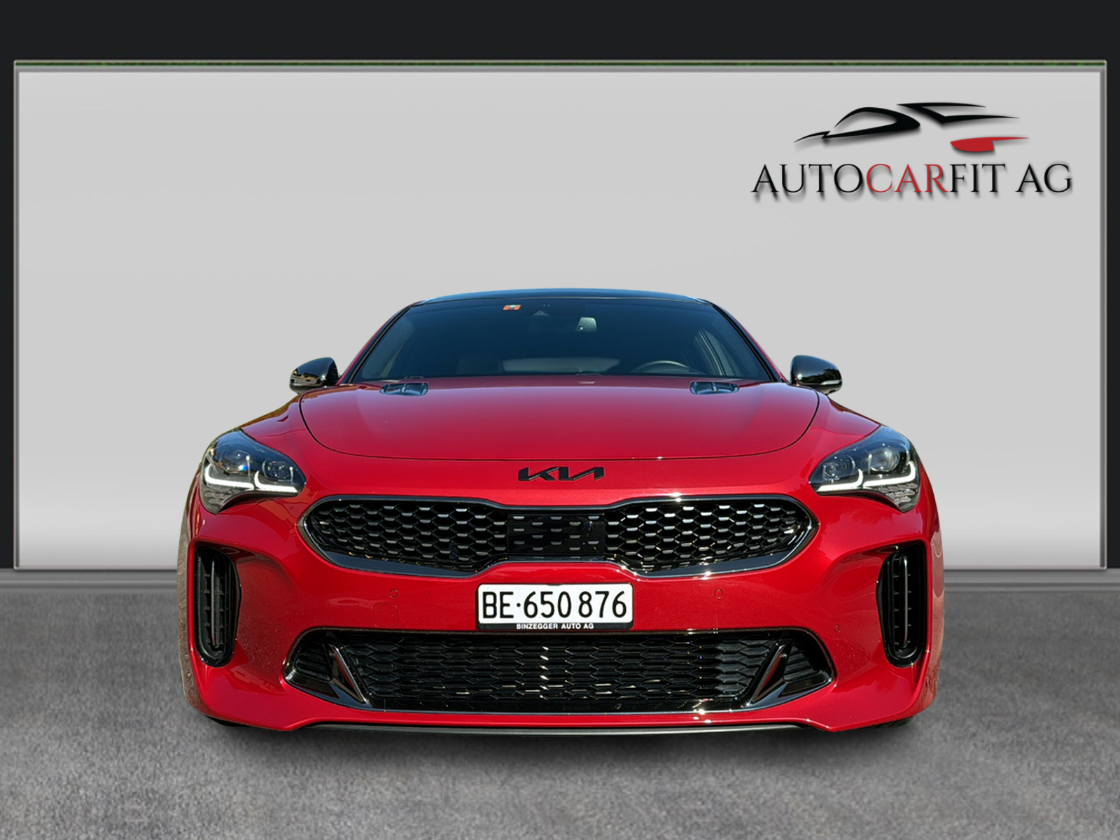 KIA Stinger 3.3 T-GDi GT Automat AWD-showroom-element-1