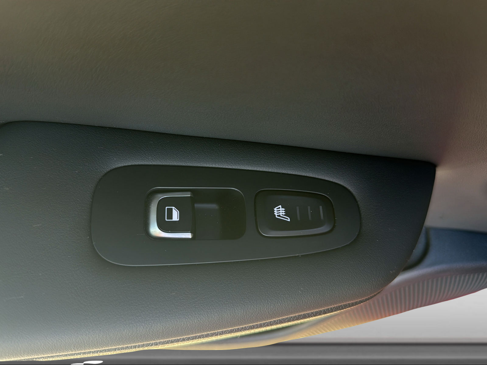 KIA Stinger 3.3 T-GDi GT Automat AWD-image-12