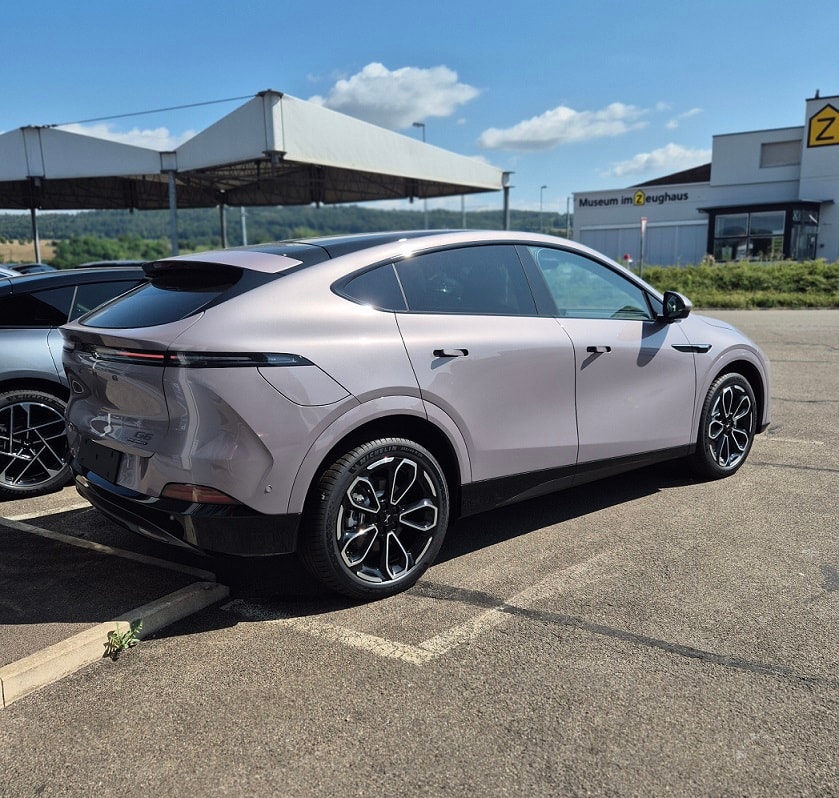XPENG G6 AWD Performance + AHK (neues Modell)-showroom-element-1