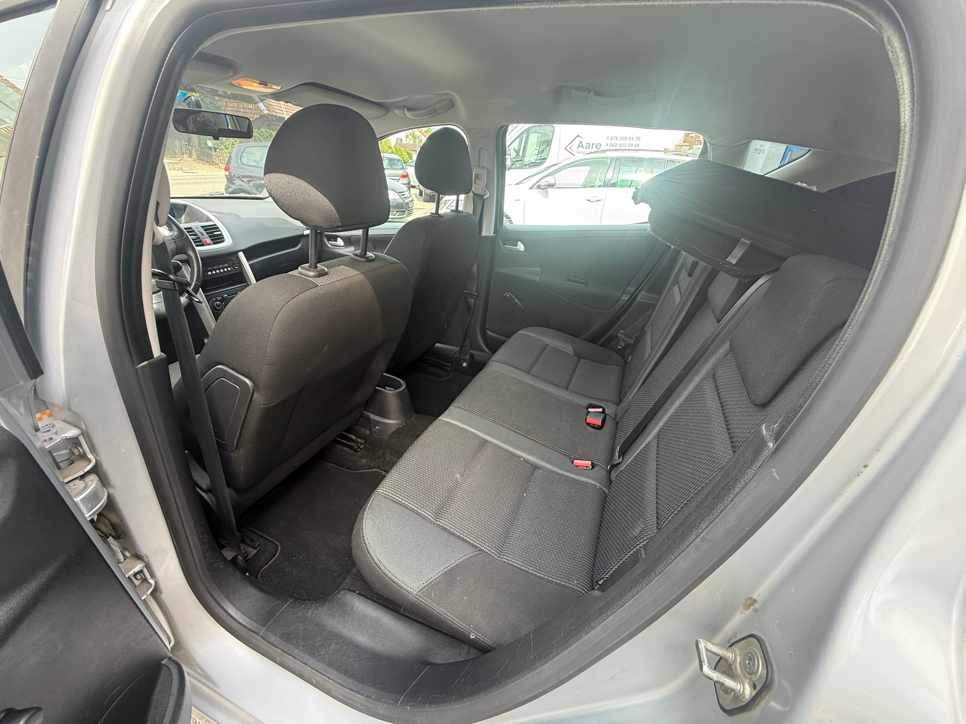 PEUGEOT 207 SW 1.6 16V Sport-image-9