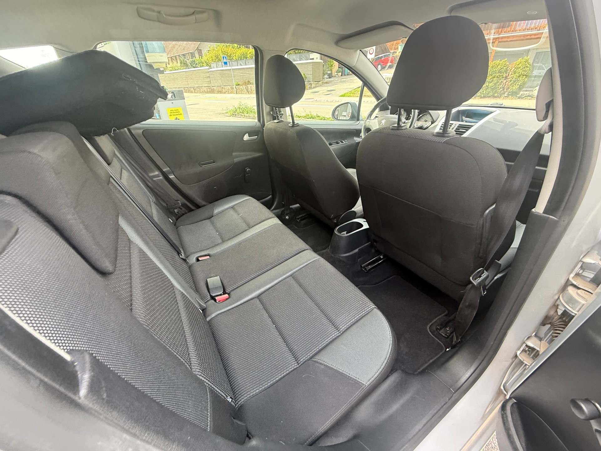 PEUGEOT 207 SW 1.6 16V Sport-image-11