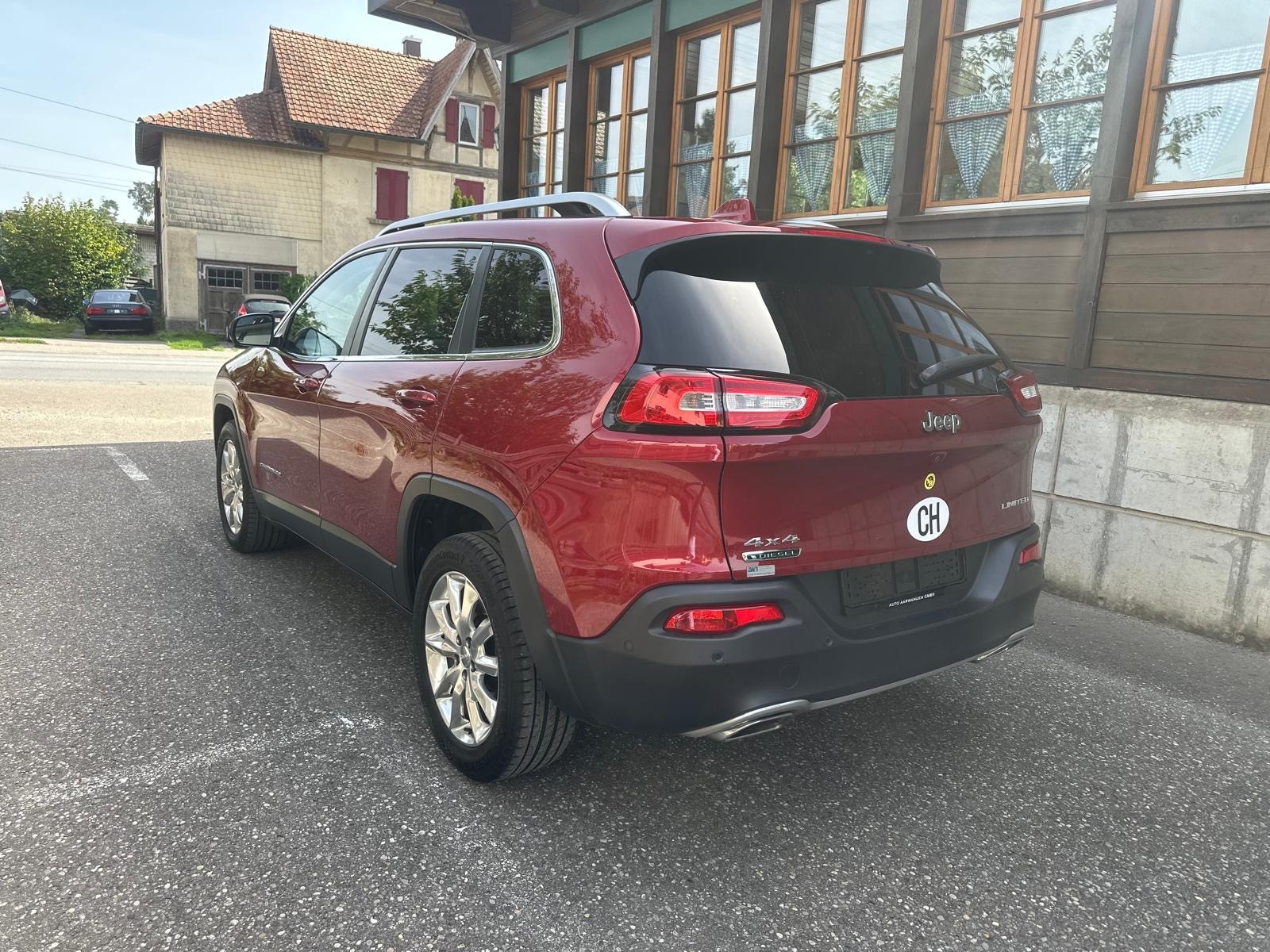 JEEP Cherokee 2.0TD Limited AWD 9ATX-showroom-element-3