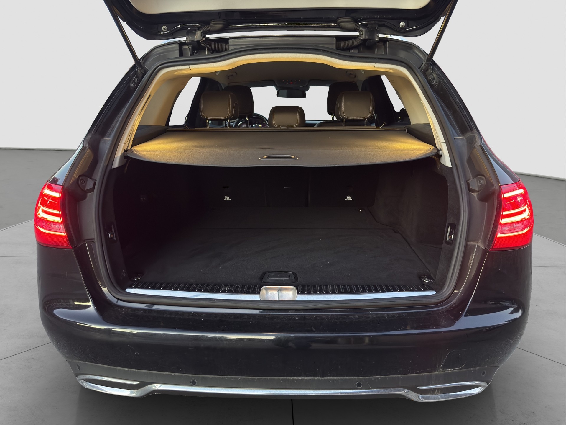 MERCEDES-BENZ C 220 BlueTEC Avantgarde-image-8