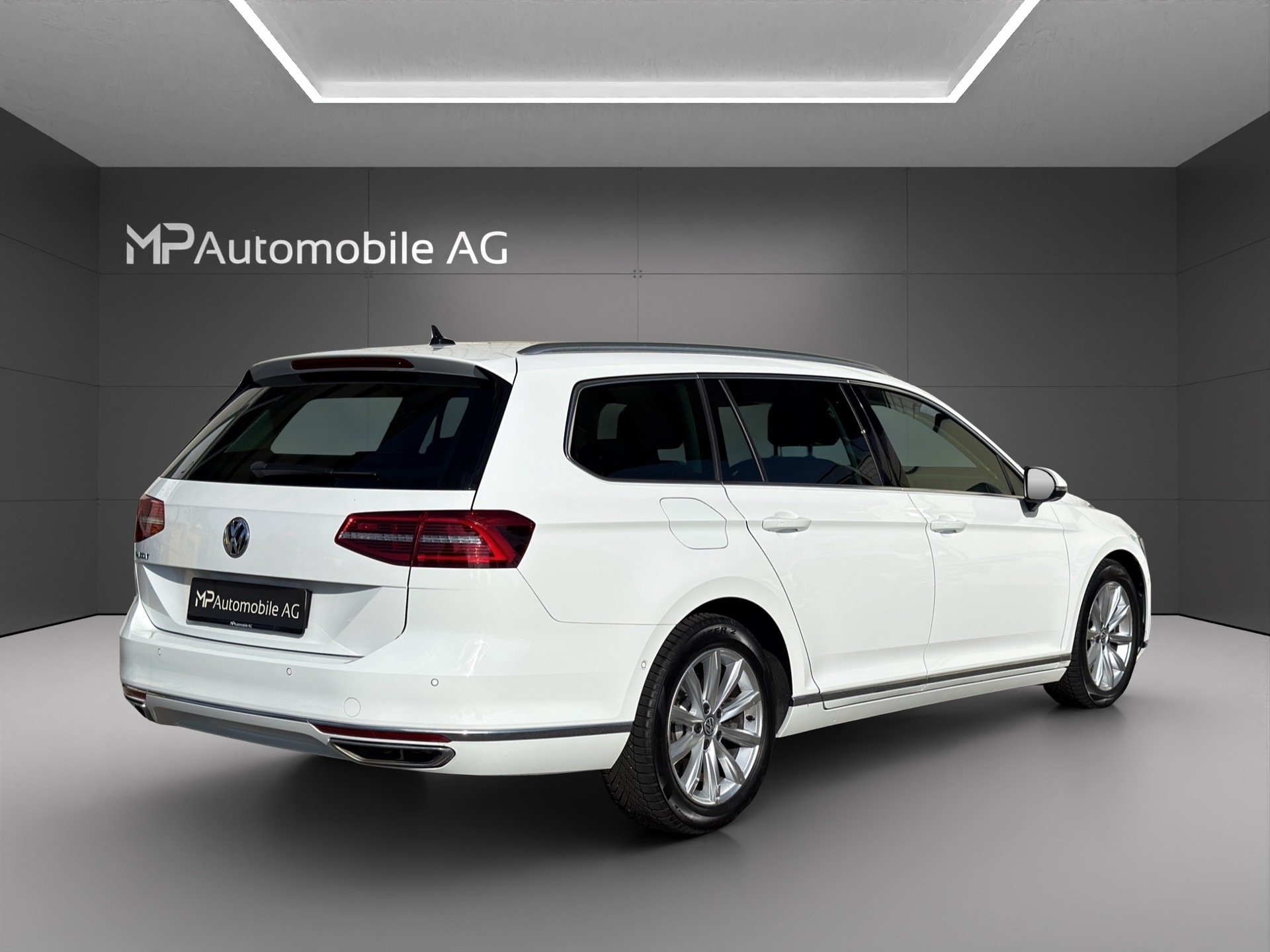 VW Passat Variant 2.0 TSI BMT Highline 4Motion DSG-showroom-element-2