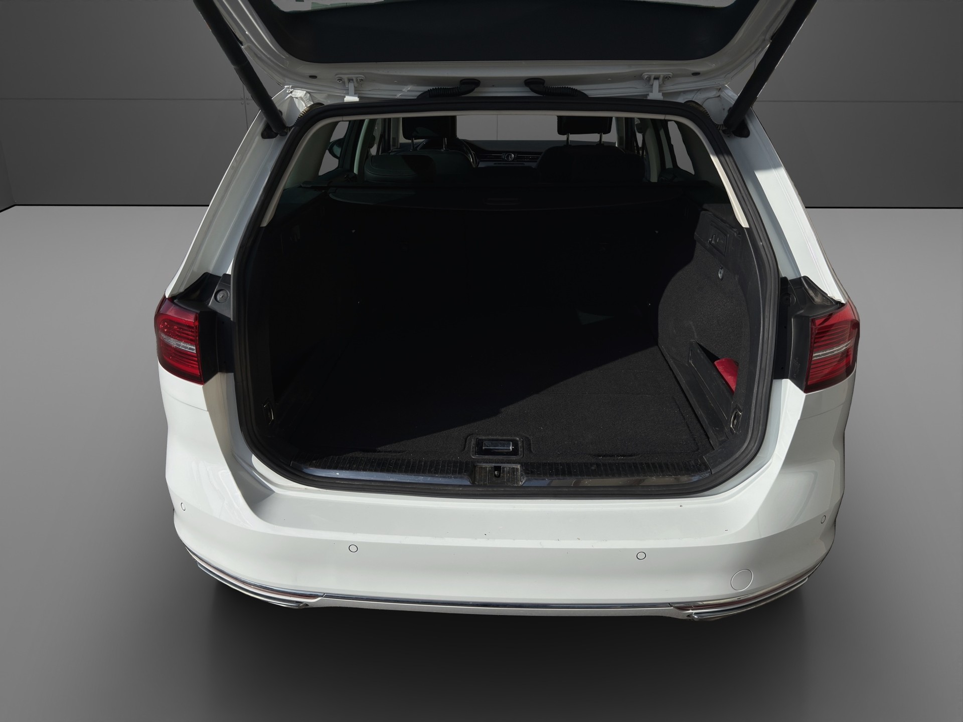VW Passat Variant 2.0 TSI BMT Highline 4Motion DSG-showroom-element-3