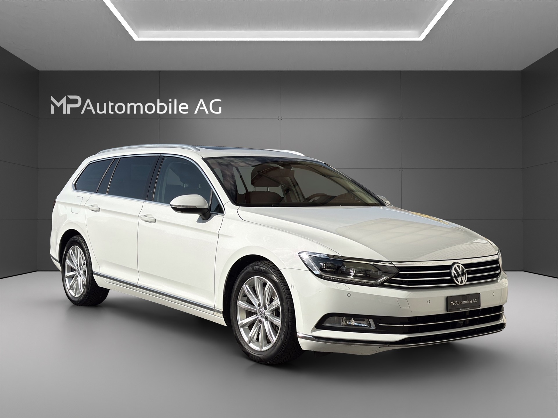 VW Passat Variant 2.0 TSI BMT Highline 4Motion DSG-showroom-element-1
