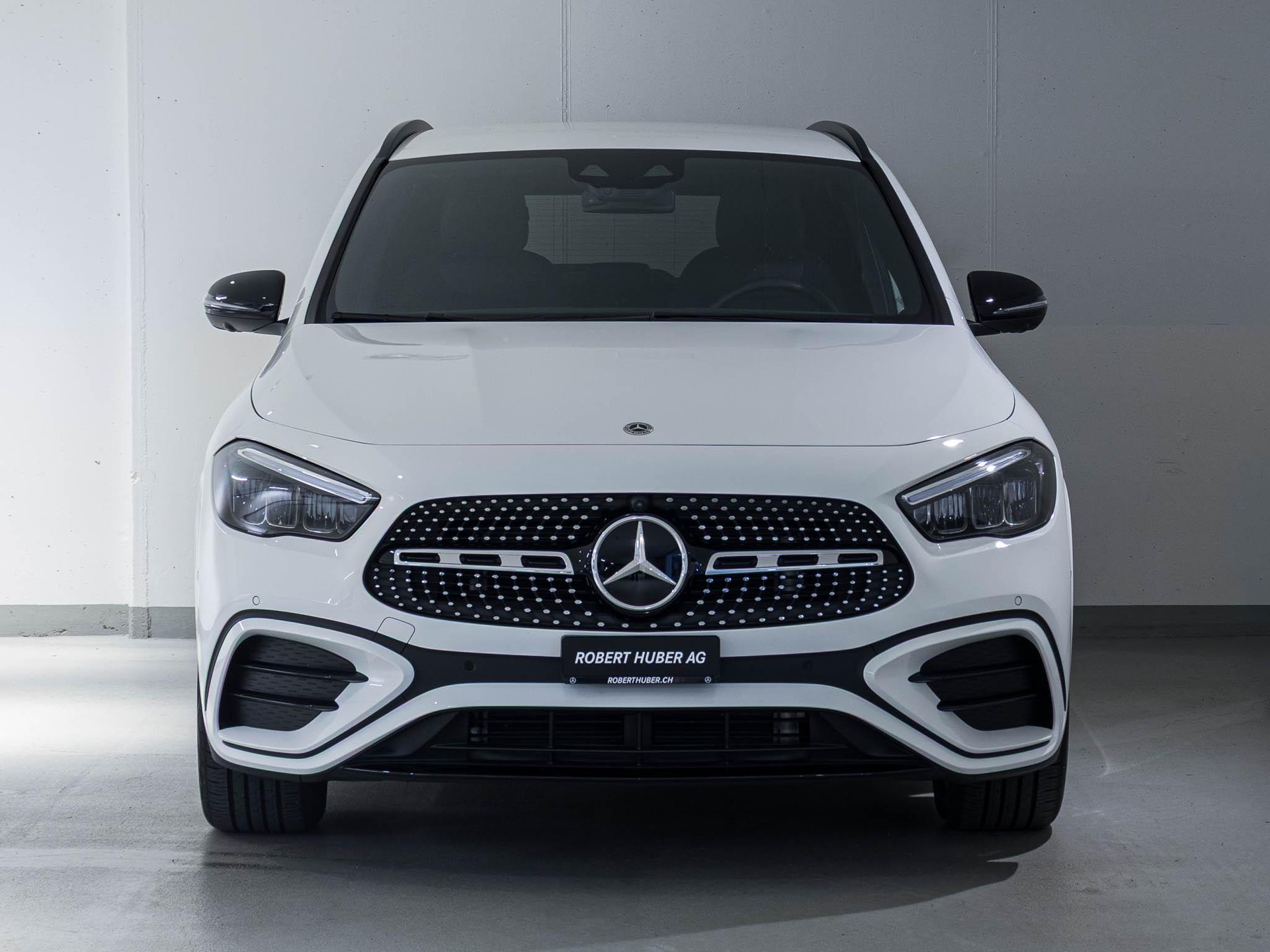MERCEDES-BENZ GLA 250 4MATIC-image-2