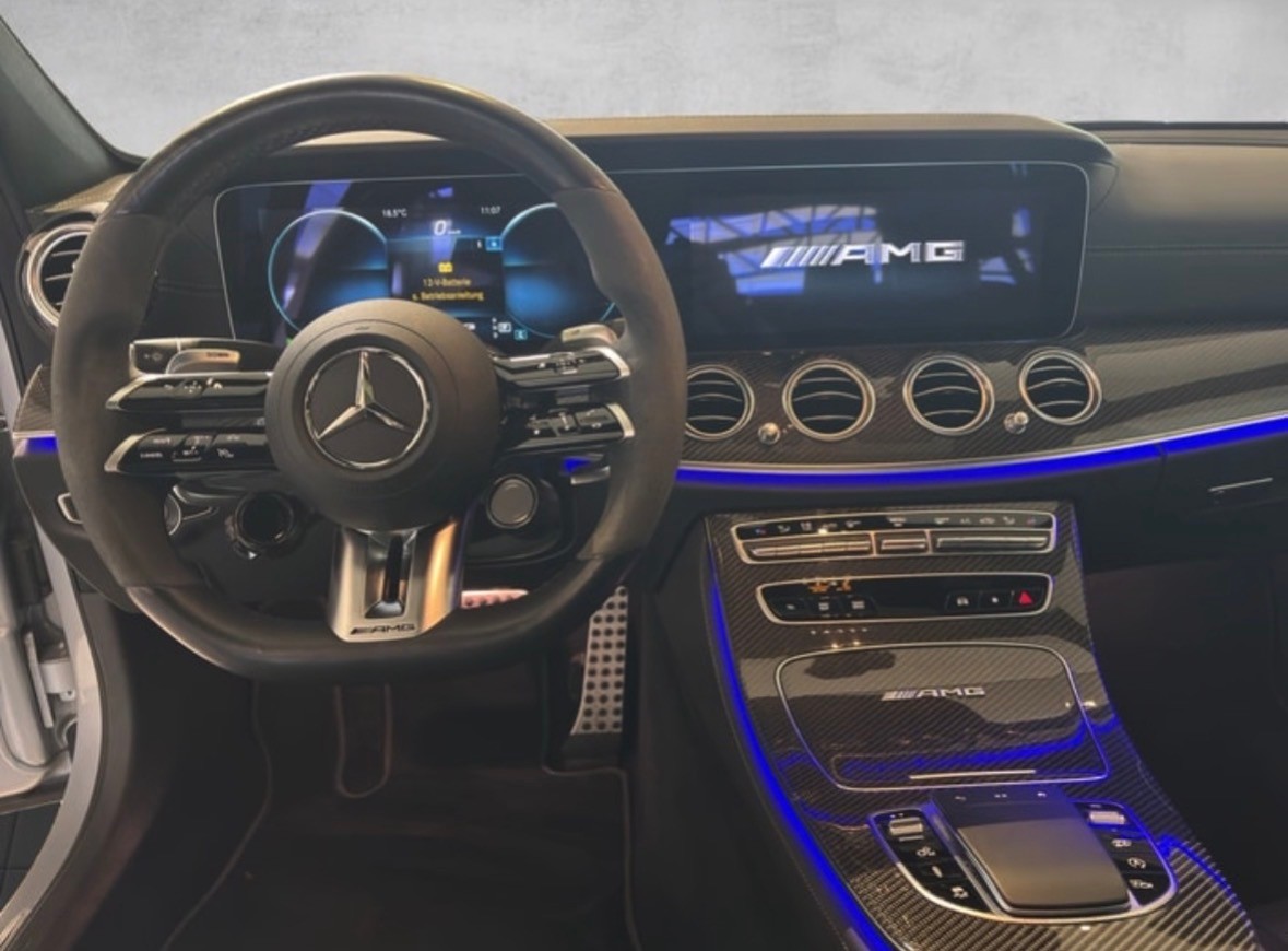MERCEDES-BENZ E 63 S AMG 4matic+-image-8