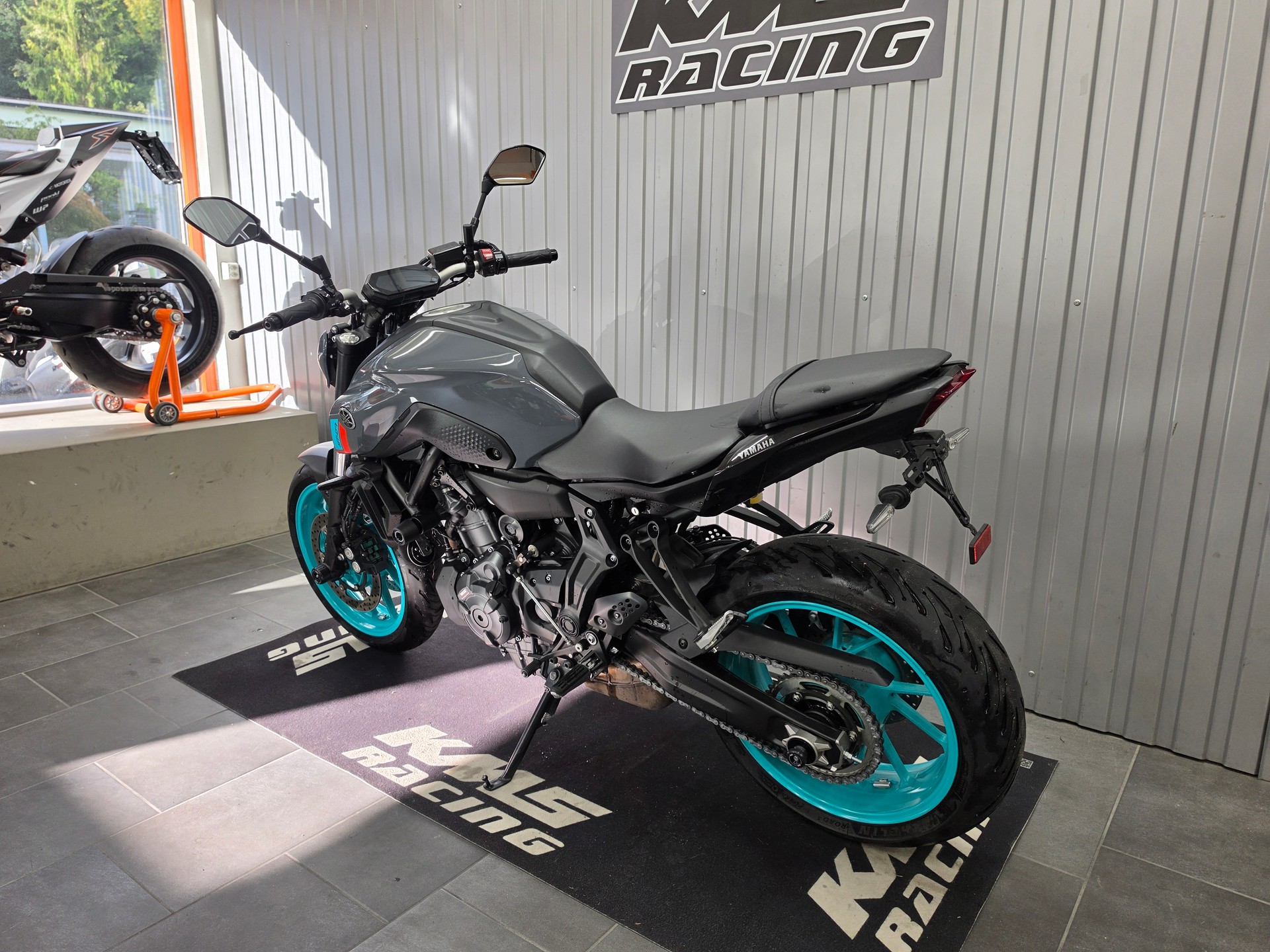 YAMAHA MT-07-image-3