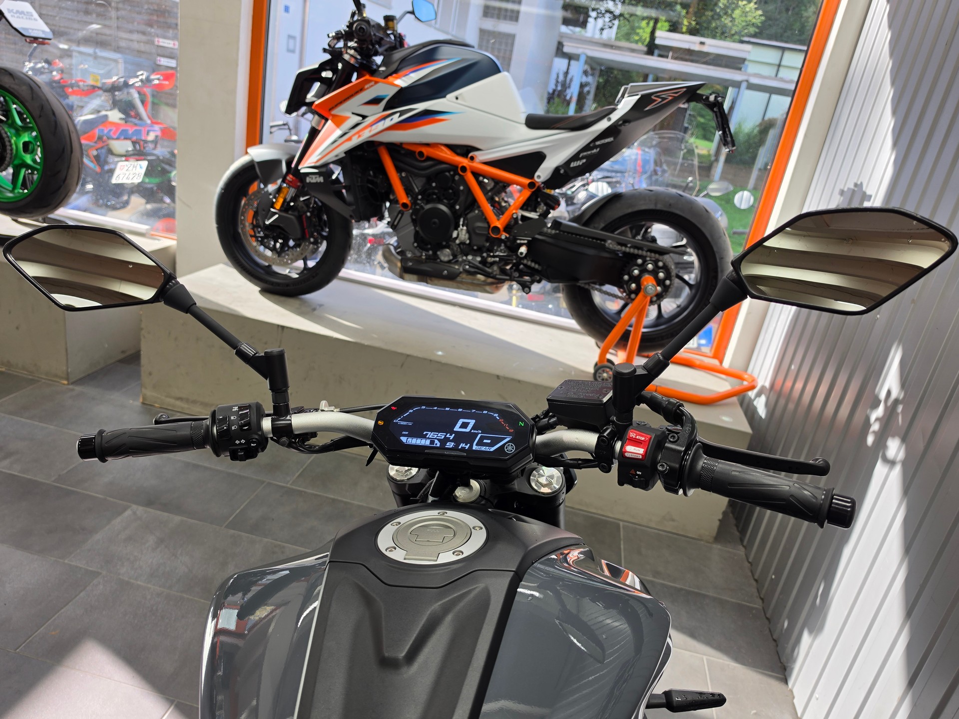 YAMAHA MT-07-image-6