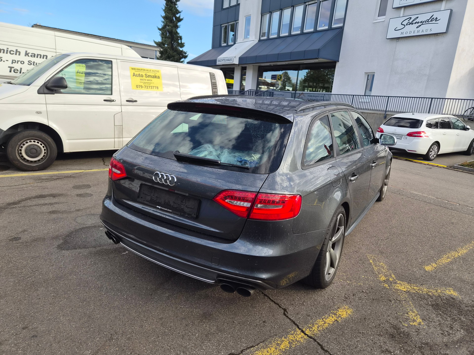 AUDI S4 Avant 3.0 TFSI quattro S-tronic-showroom-element-2