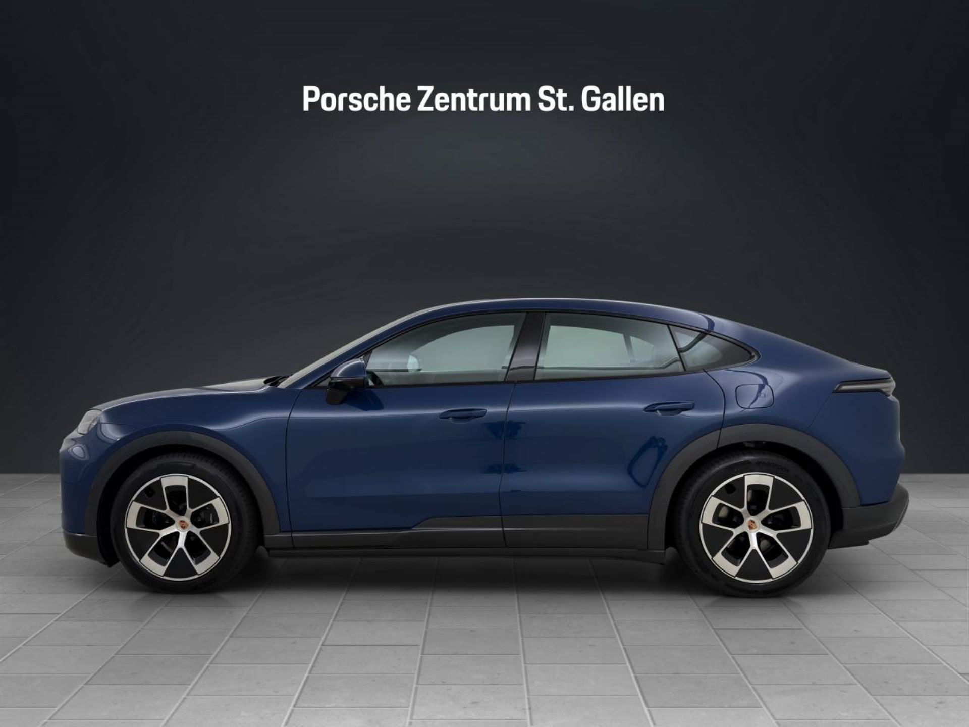 PORSCHE Cayenne Coupé Electric-showroom-element-1