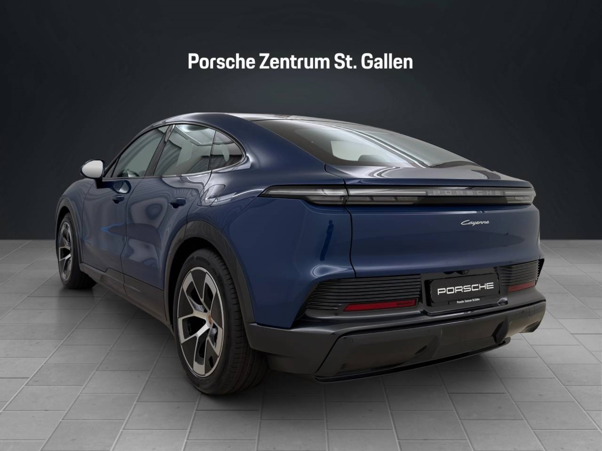 PORSCHE Cayenne Coupé Electric-showroom-element-2