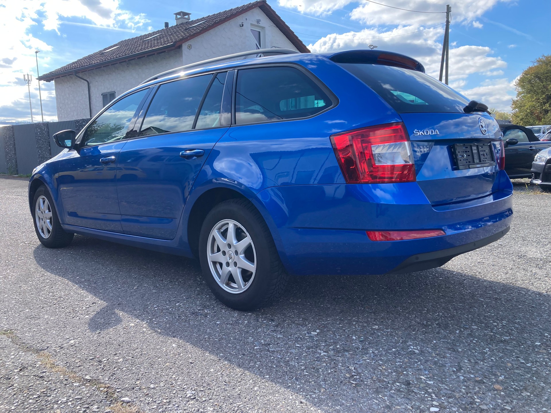 SKODA Octavia Combi 1.2 TSI DSG-showroom-element-3