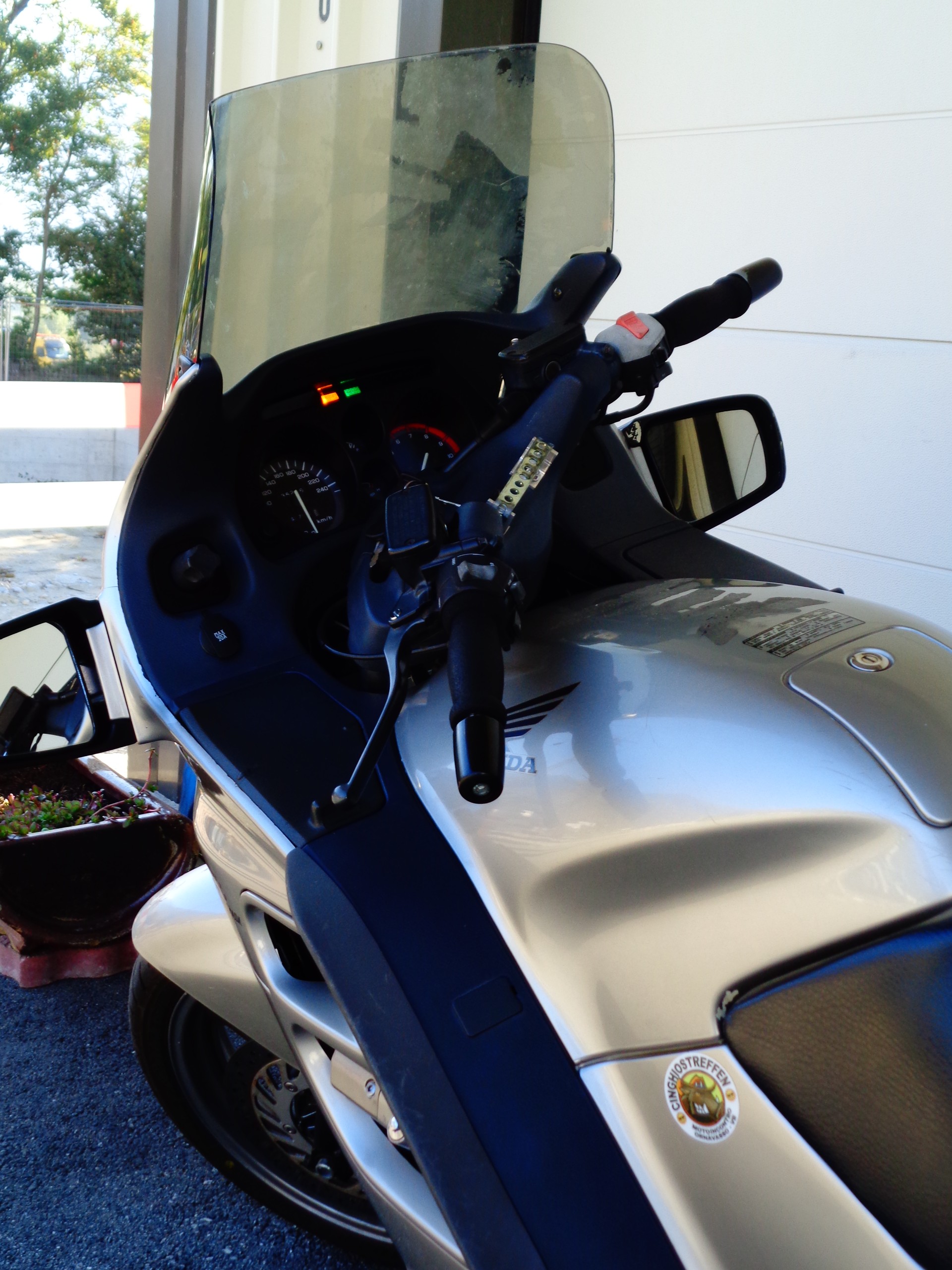 HONDA ST 1100 Pan-European-image-4