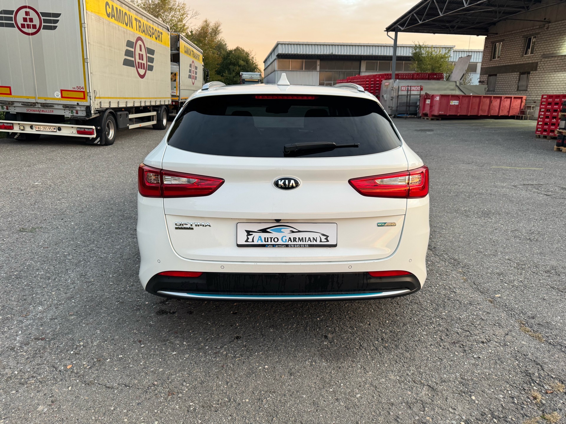 KIA Optima SW 2.0 T-GDI Plug-in Hybrid Automat-showroom-element-3