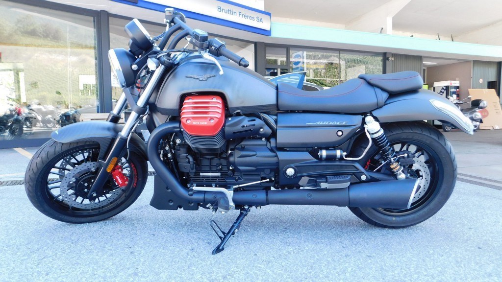 MOTO GUZZI Audace 1400 Carbon ABS-image-1