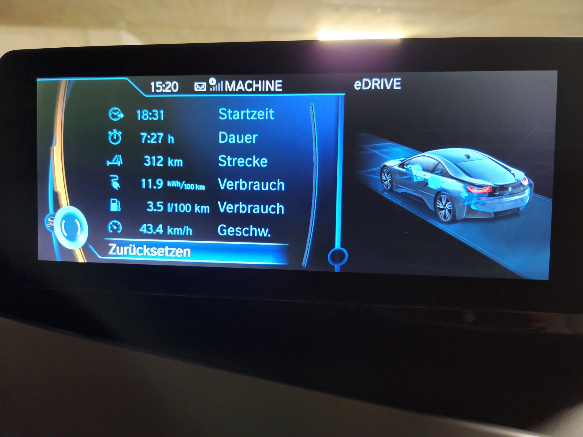 BMW i8 Coupé-image-13