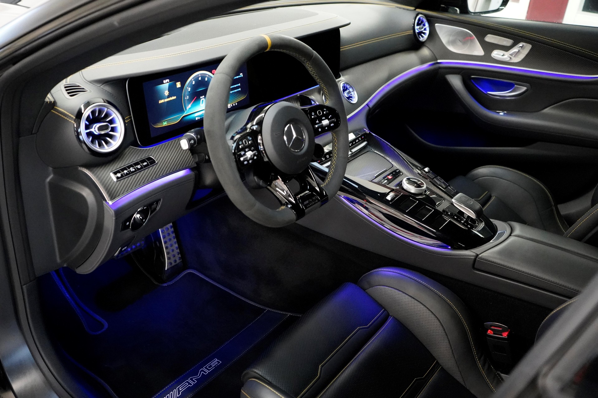 MERCEDES-BENZ AMG GT 4 63 S Edition 1 4Matic+ Speedshift MCT-image-10