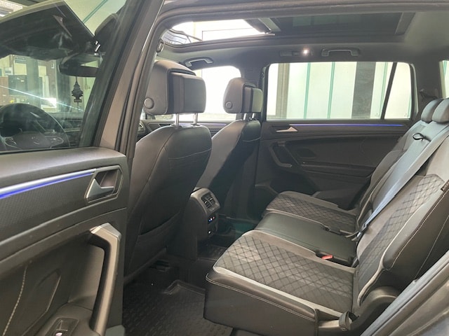 VW Tiguan Allspace 2.0TSI R-Line 4Motion DSG-image-14