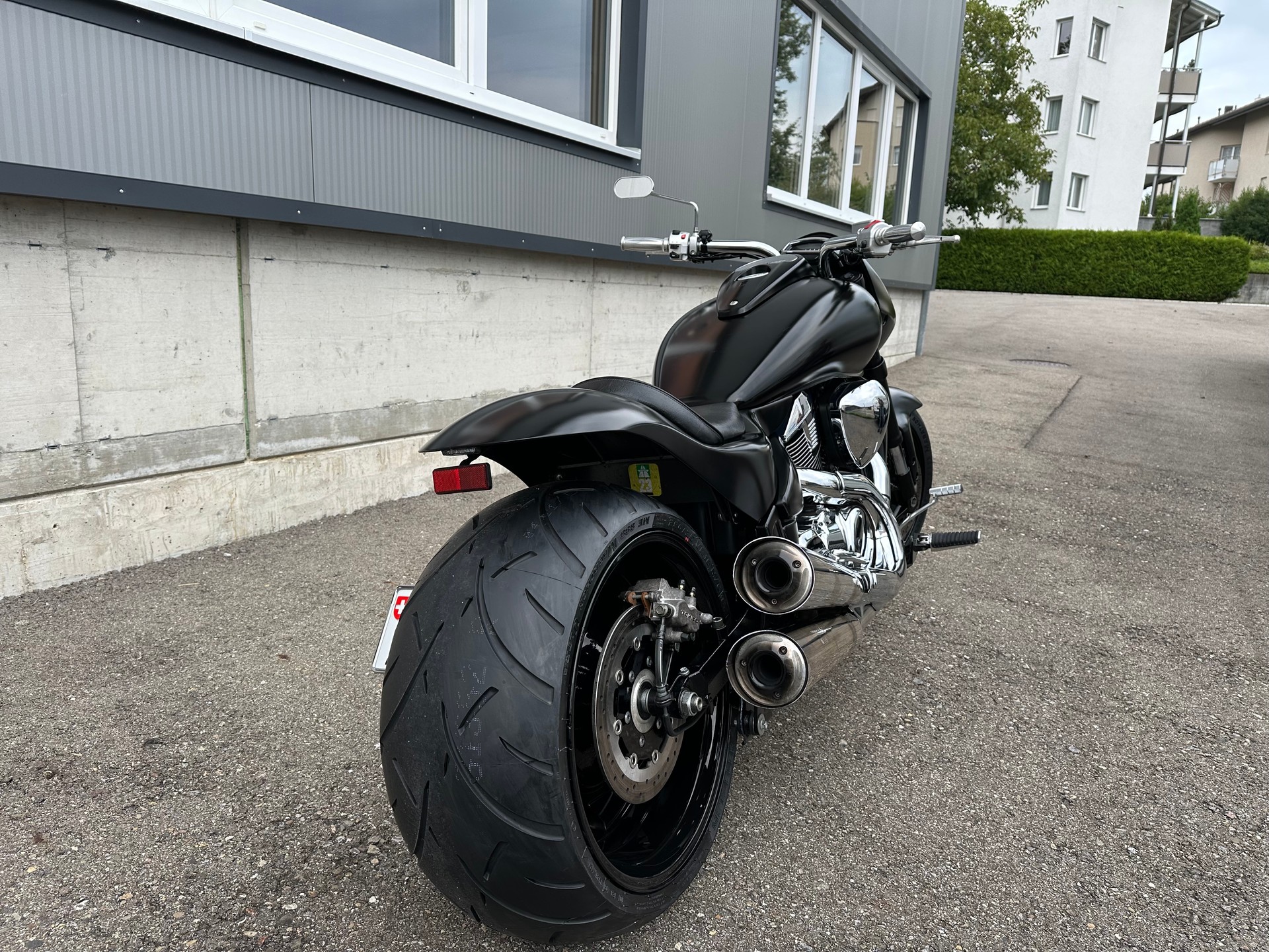 SUZUKI M 1800 R K6-image-3