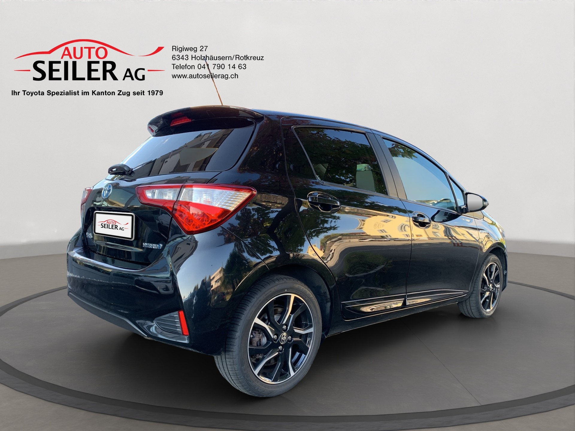 TOYOTA Yaris 1.5 VVT-i Hybrid Trend e-CVT-showroom-element-3