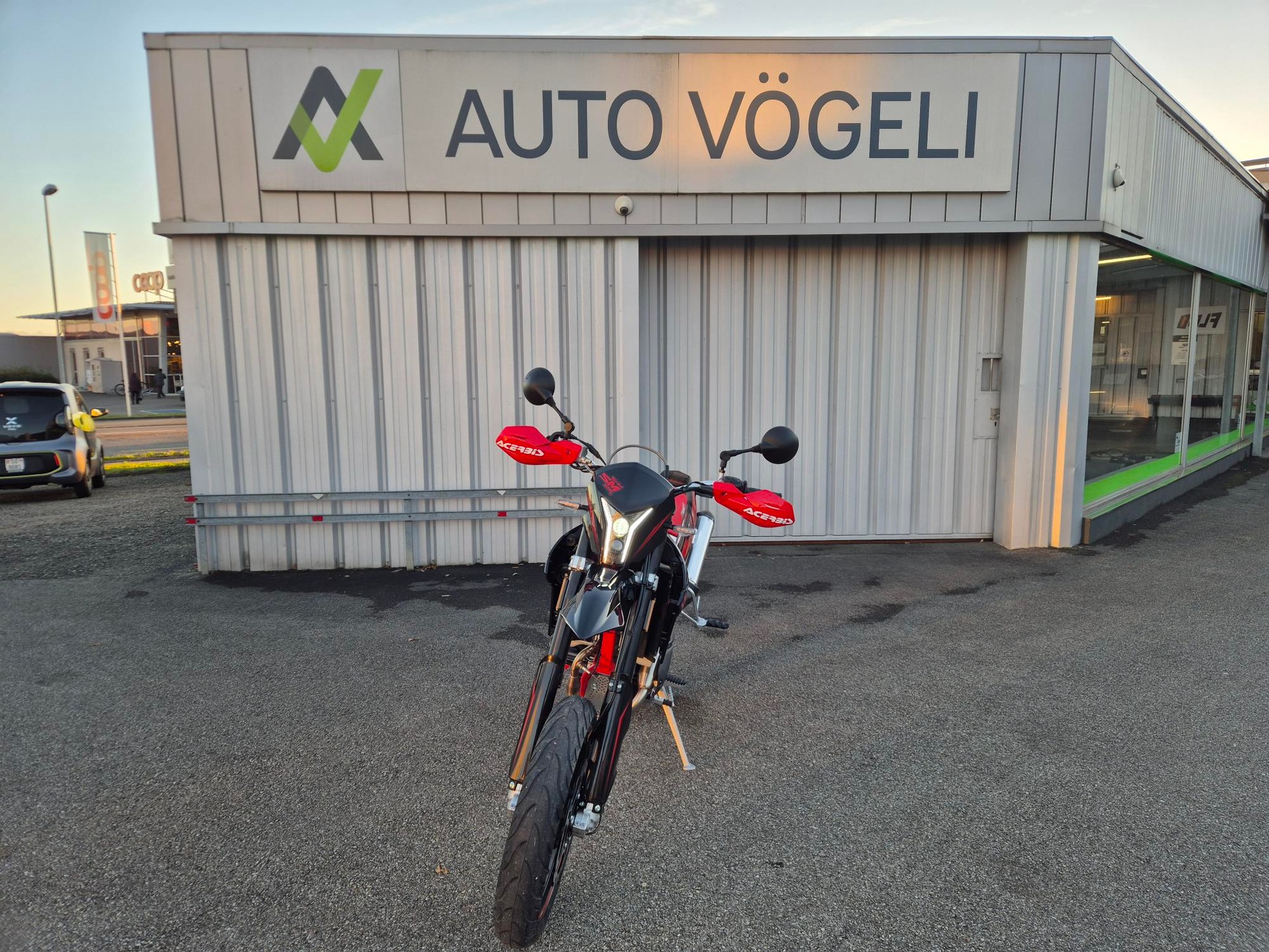 SWM SM 125 R-showroom-element-2