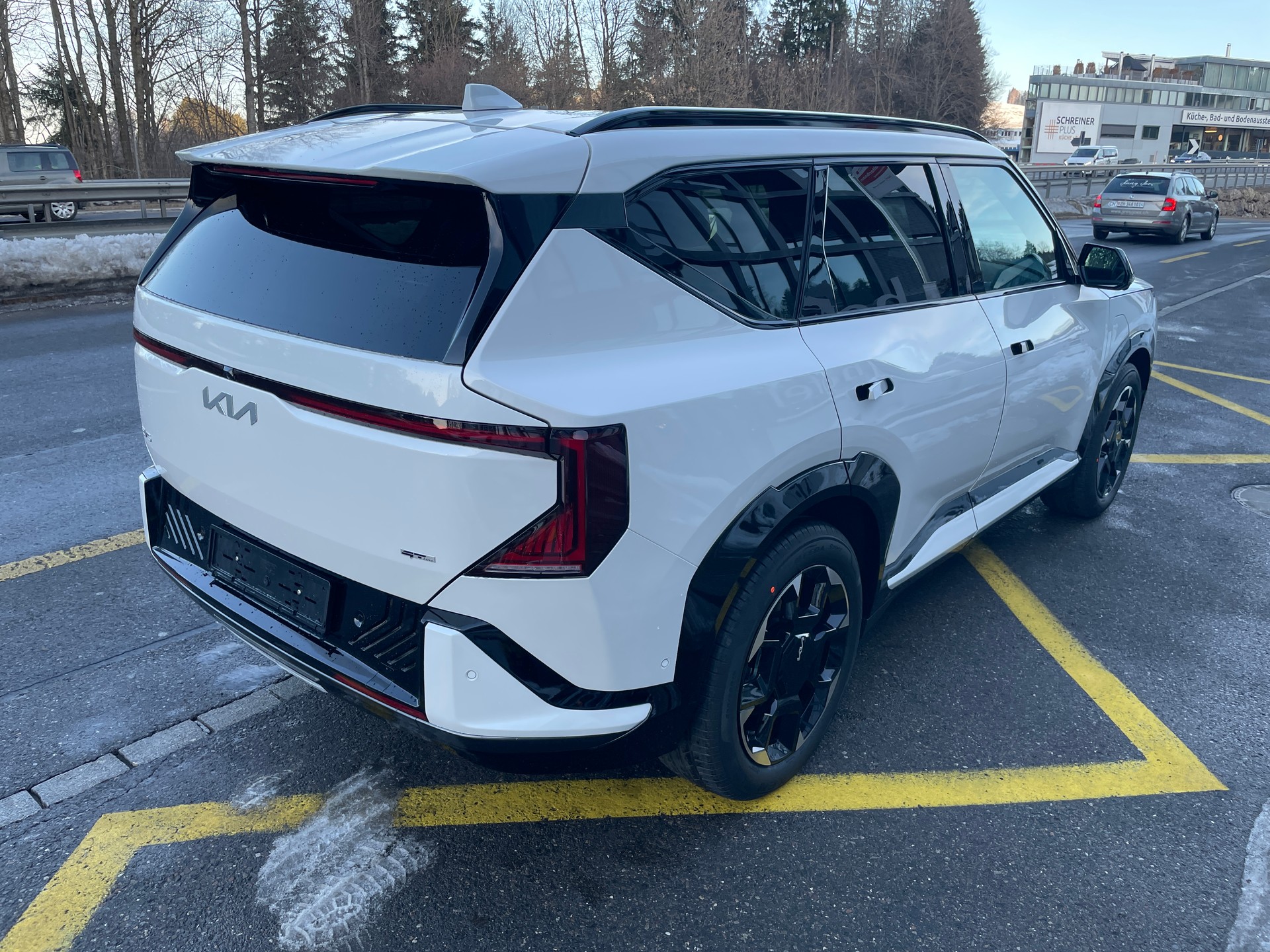 KIA EV5 GT-Line Launch Edition mit GT-Line Pack und Panorama Dach elektrisch-image-4