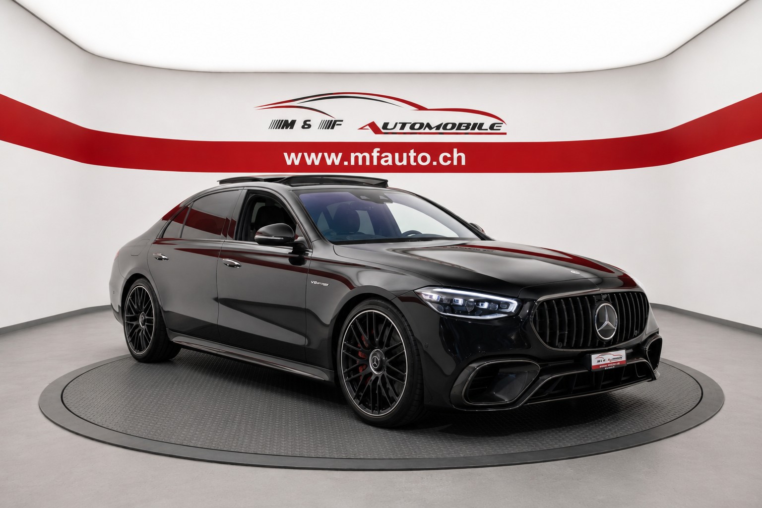 MERCEDES-BENZ S 63 V8 AMG E Performance 4matic+ lang-showroom-element-3