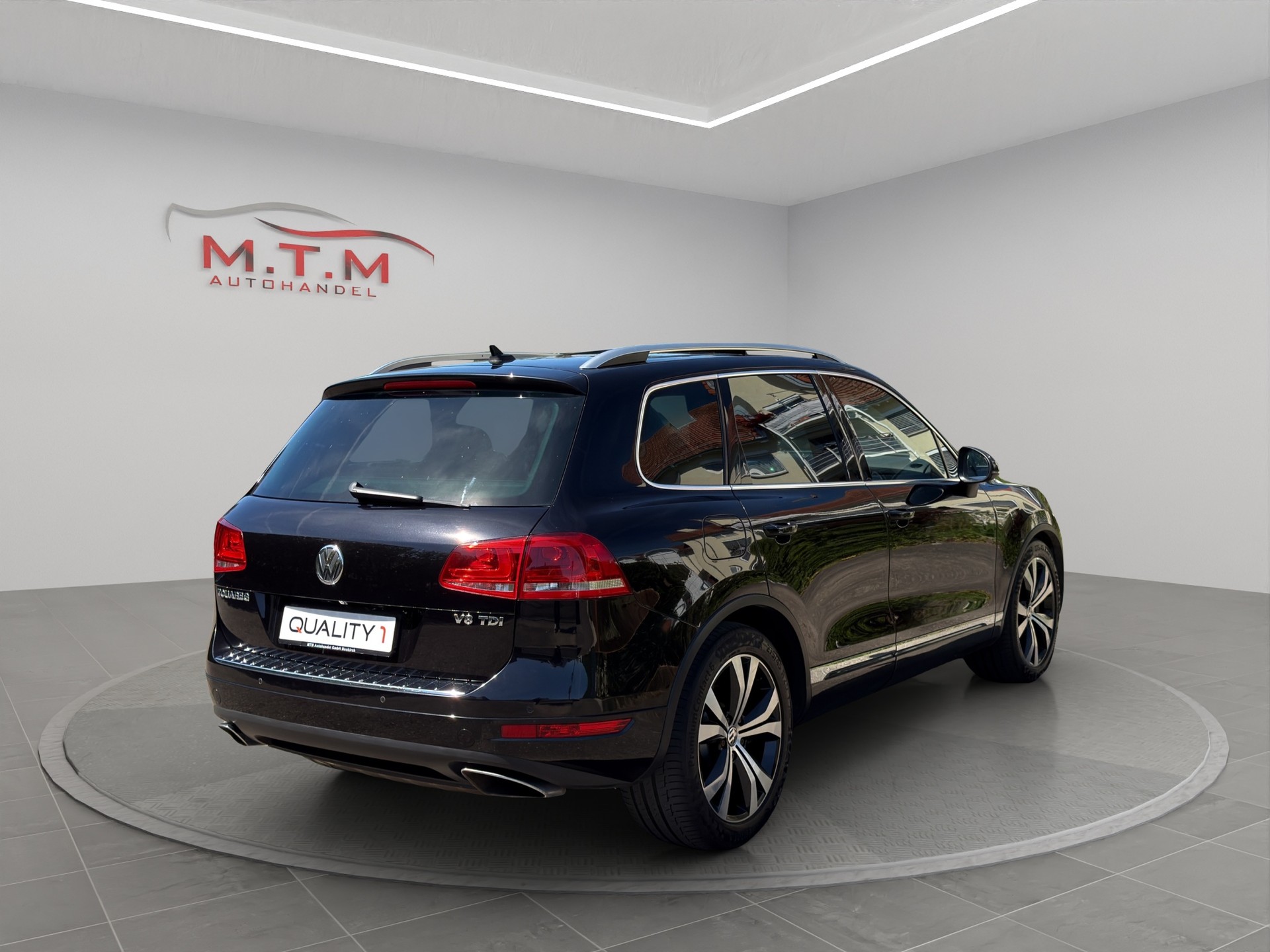 VW Touareg 4.2 TDI Tiptronic-image-6