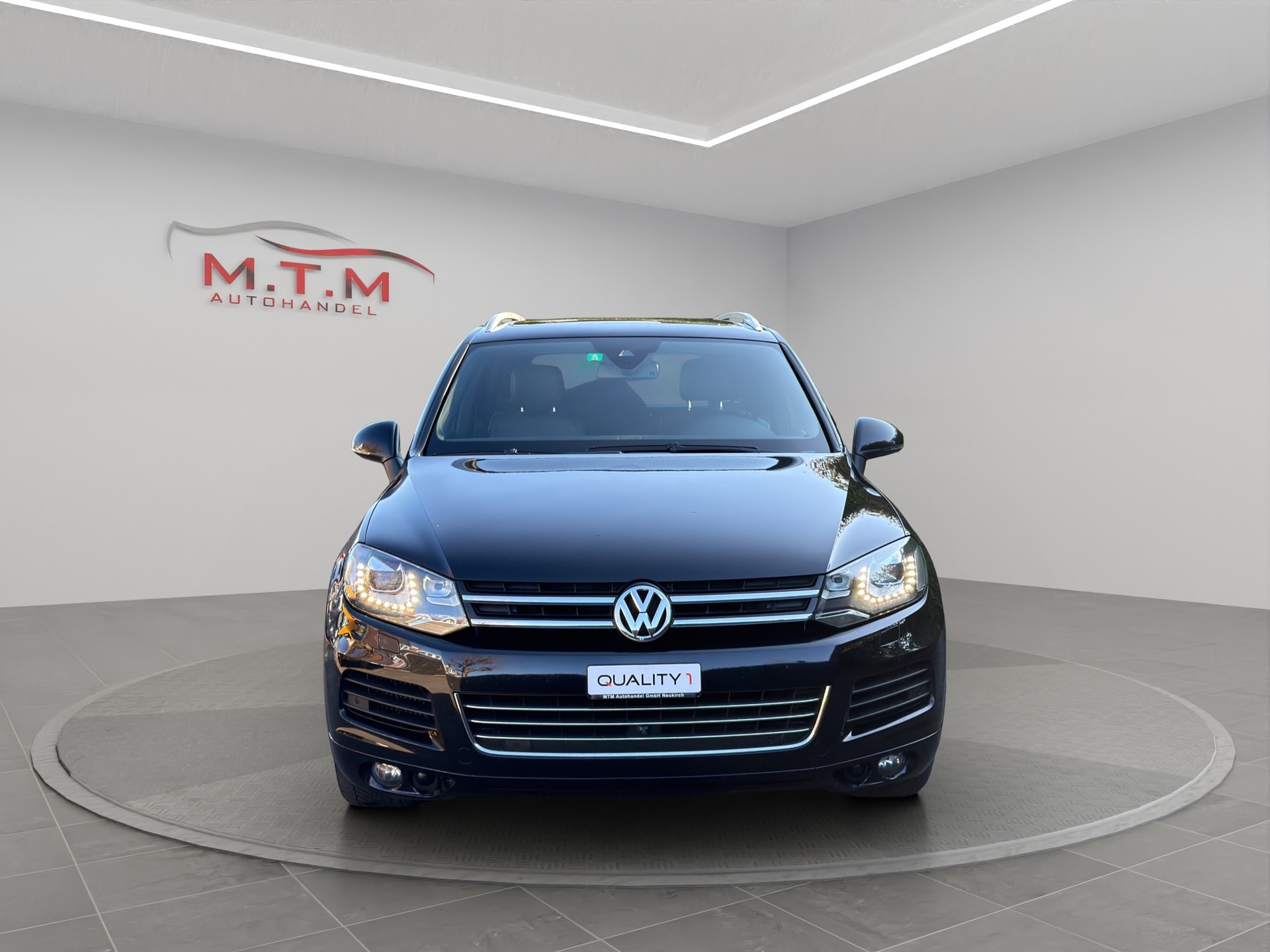 VW Touareg 4.2 TDI Tiptronic-image-10