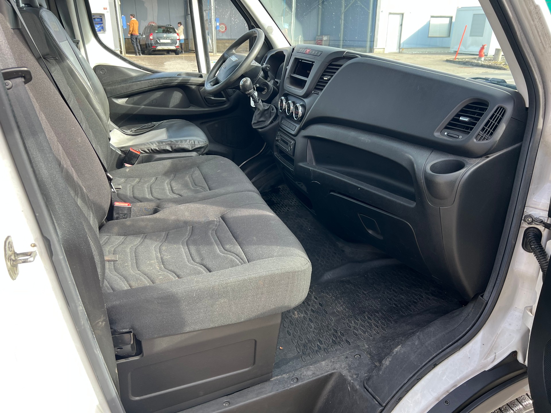 IVECO 35S17 3.0 Diesel Euro 5 - Clima-image-8