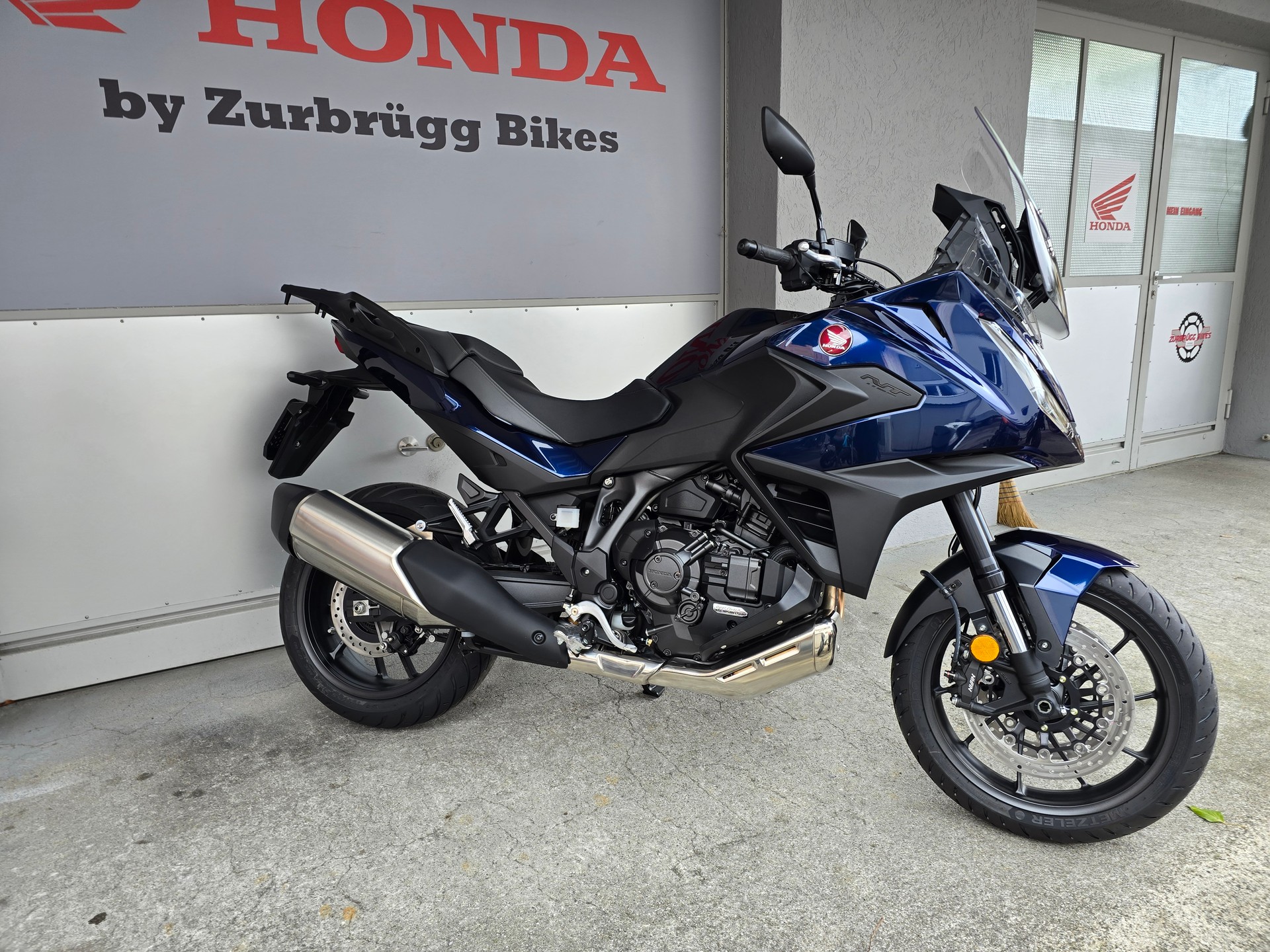 HONDA NT 1100 DCT-image-1