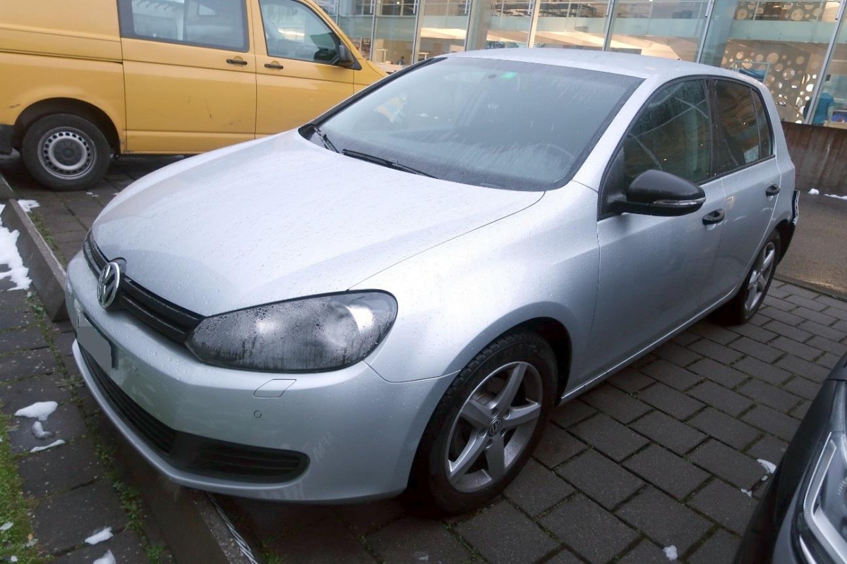 VW Golf 1.2 TSI Trendline DSG-image-1