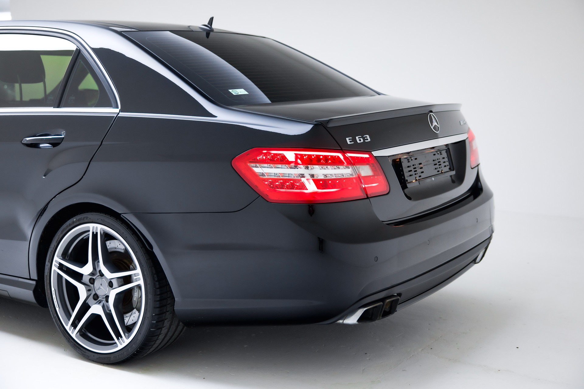 MERCEDES-BENZ E 63 AMG Speedshift MCT-image-16