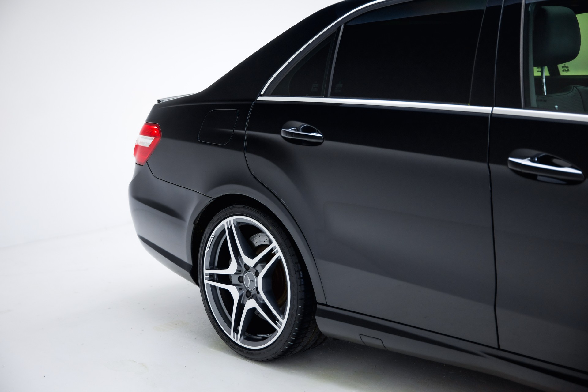 MERCEDES-BENZ E 63 AMG Speedshift MCT-image-13