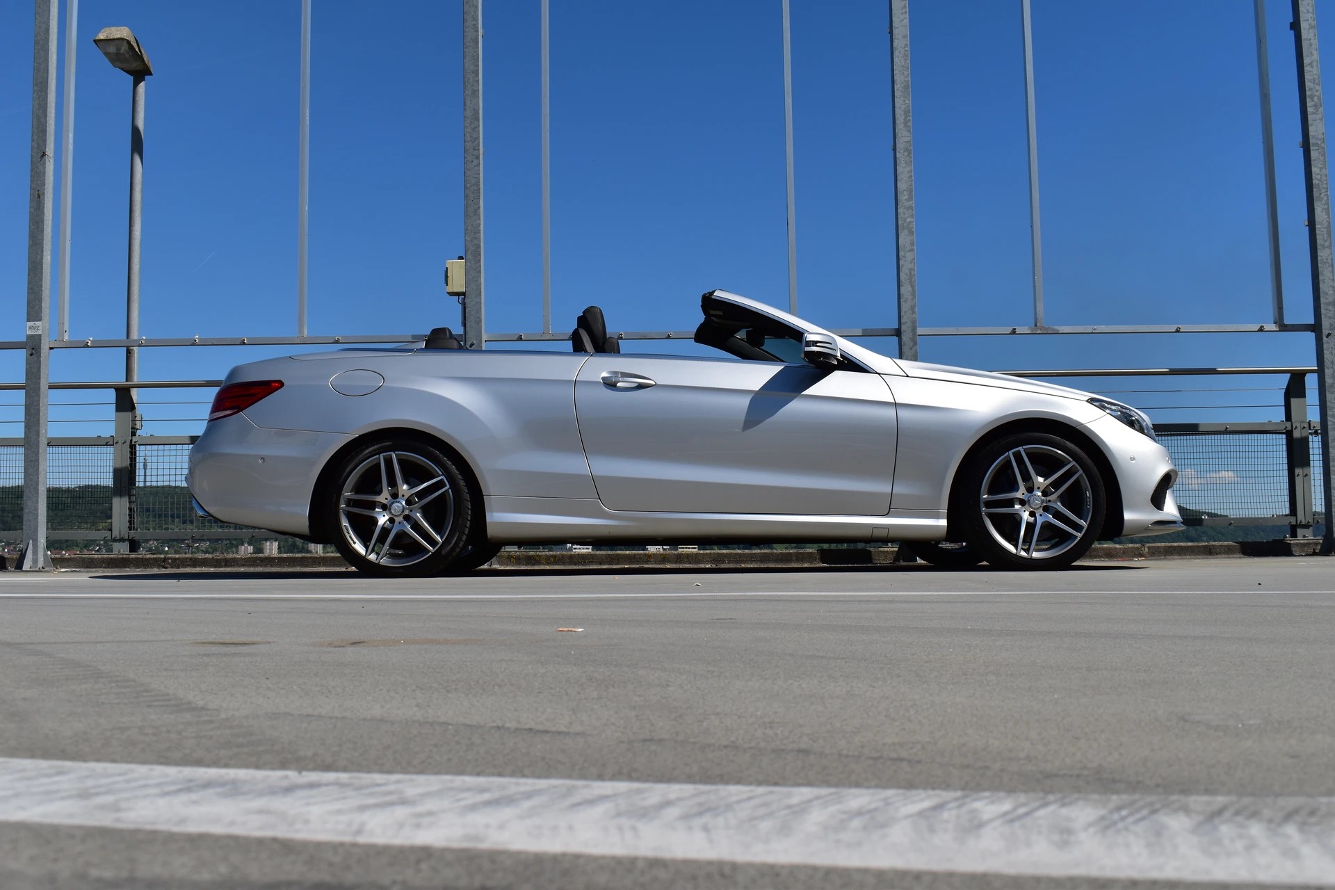 MERCEDES-BENZ E 400 7G-TRONIC AMG LINE PLUS l 333 PS-showroom-element-2